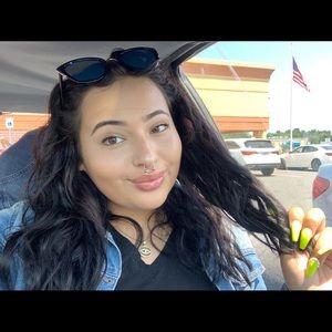 Meet your Posher, Natalia